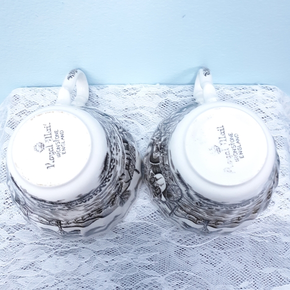 2 Royal Mail Teacups Black White Ironstone England Transferware Antique VTG - Picture 5 of 11